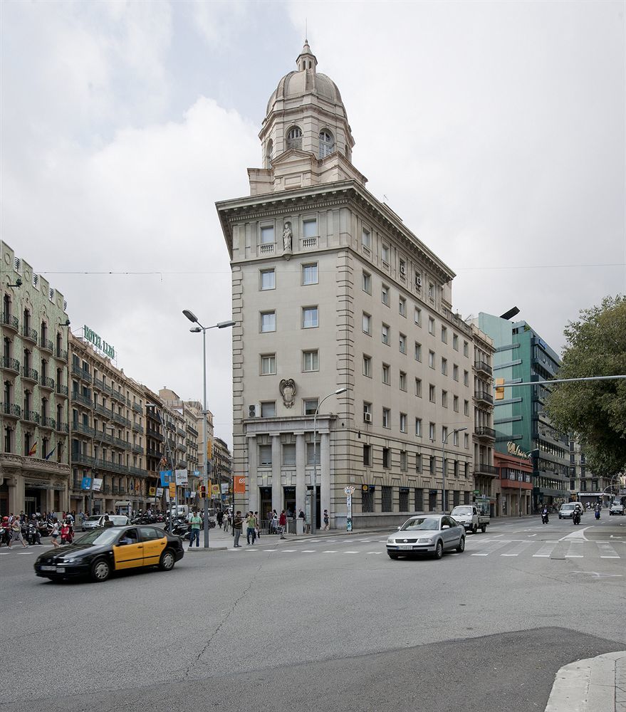 Amister Apartments Барселона Екстериор снимка